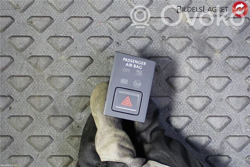Volkswagen Golf VII Botón interruptor de luz de peligro 