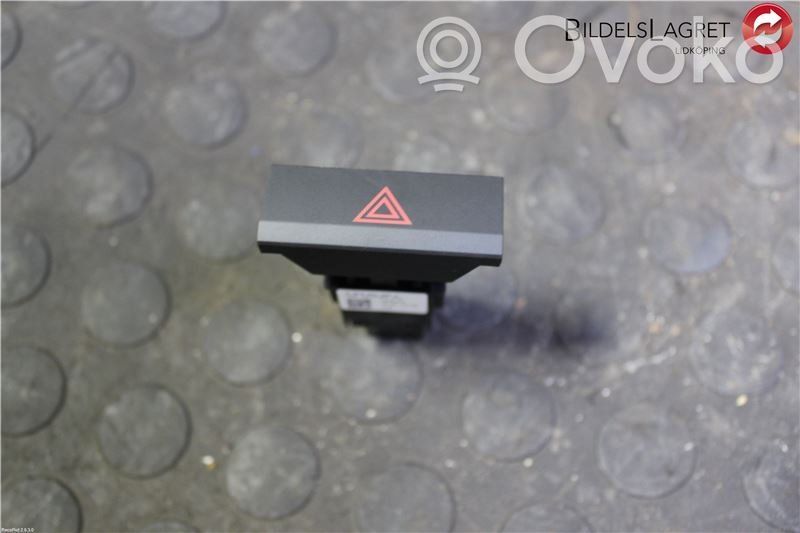 Seat Ibiza IV (6J,6P) Hazard light switch 