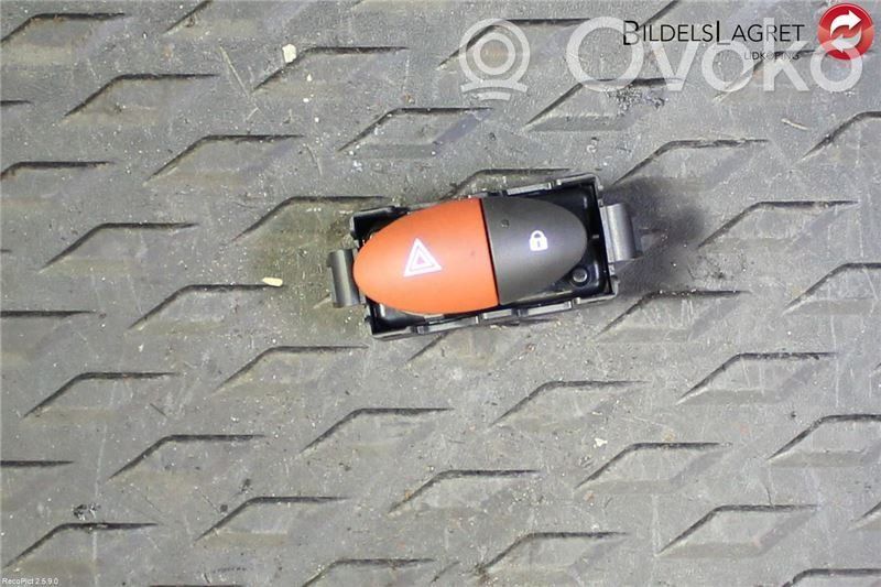 Renault Master III Hätävilkkujen kytkin 