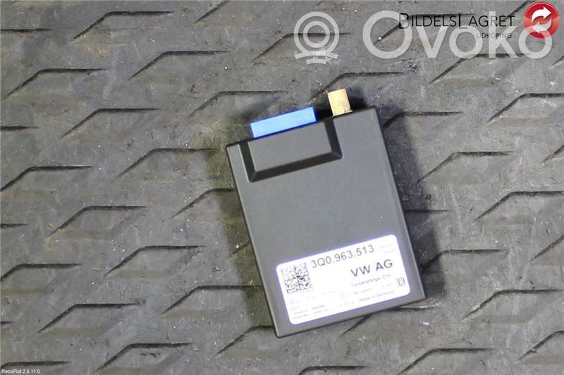 Volkswagen PASSAT B8 Wzmacniacz anteny 