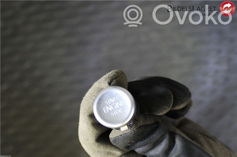 Volkswagen PASSAT B8 Moottorin start-stop-painike/kytkin 