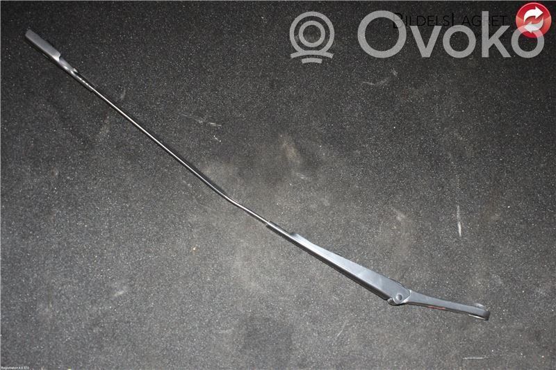 Audi A4 S4 B9 Ramię wycieraczki szyby przedniej / czołowej 