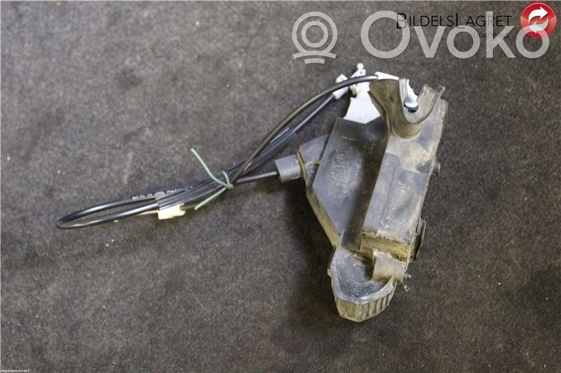 Peugeot 407 Priekšpusē slēdzene 