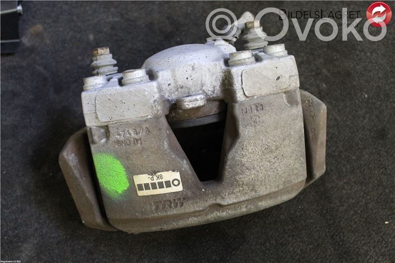 Audi A4 S4 B8 8K Etujarrusatula 