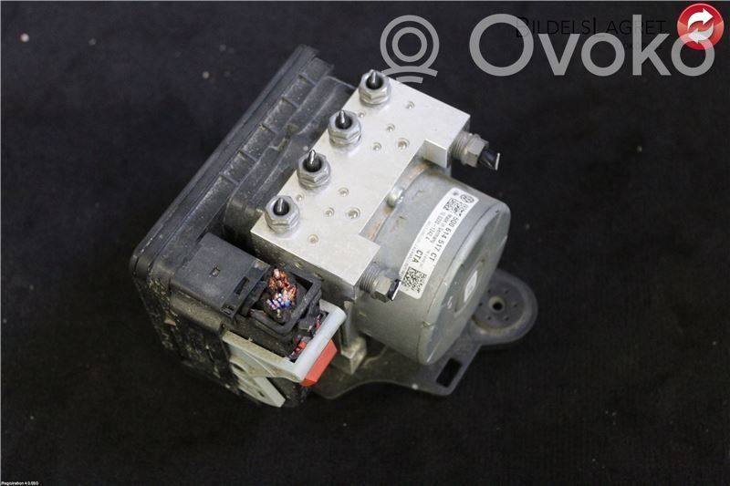 Volkswagen PASSAT B8 Bomba de ABS 