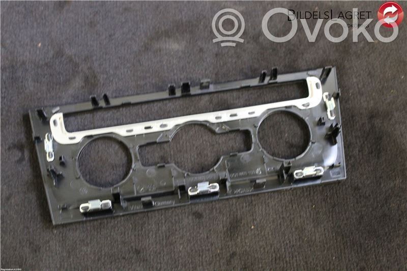 Volkswagen Golf VII Otros repuestos del interior 