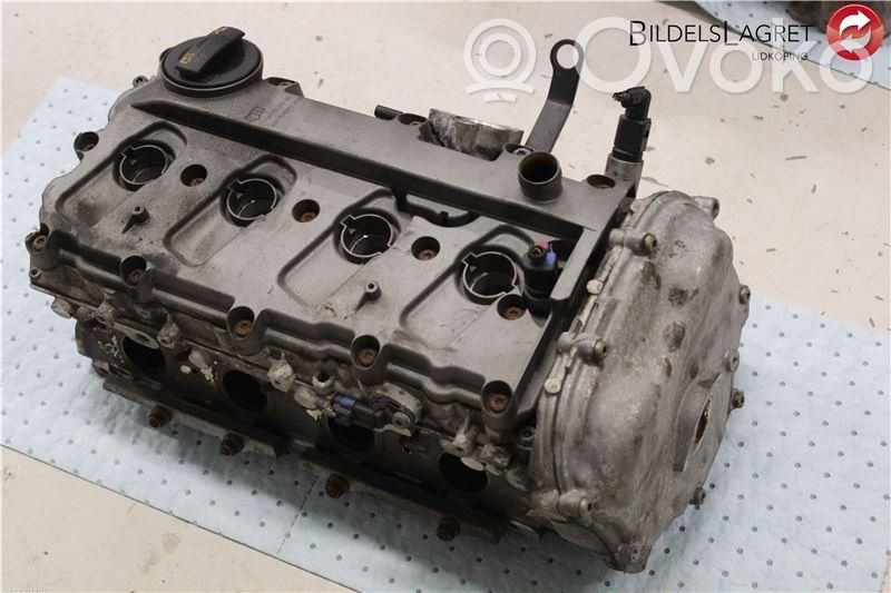 Audi A5 8T 8F Engine head 