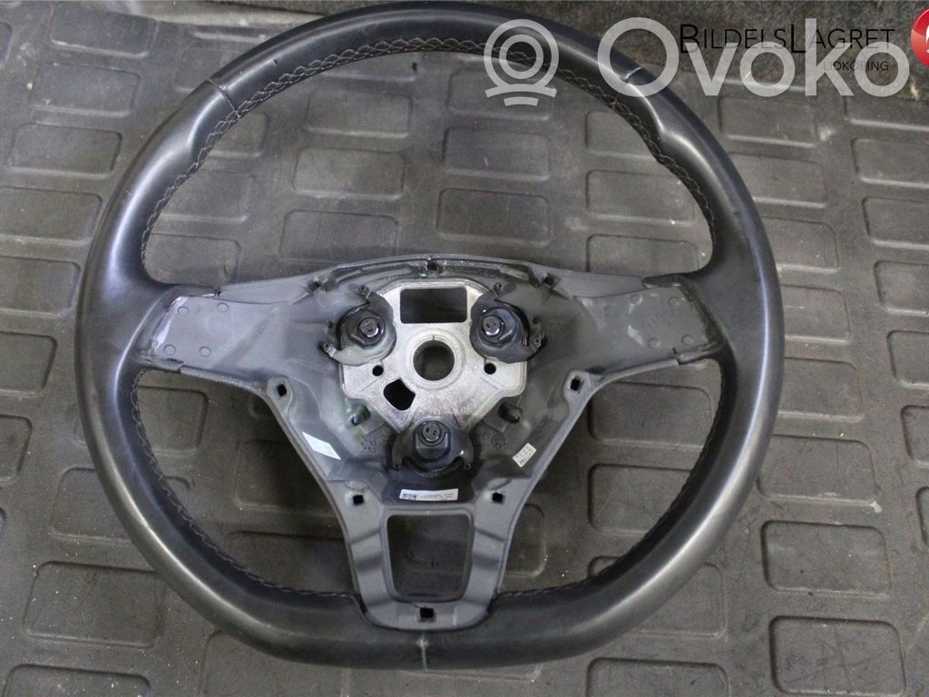 Volkswagen Caddy Steering wheel 
