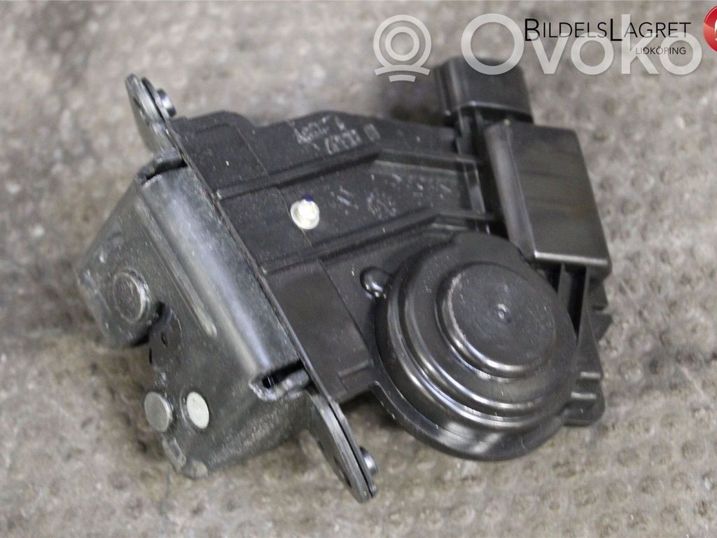 Toyota Avensis T270 Blocco/chiusura/serratura del portellone posteriore/bagagliaio 