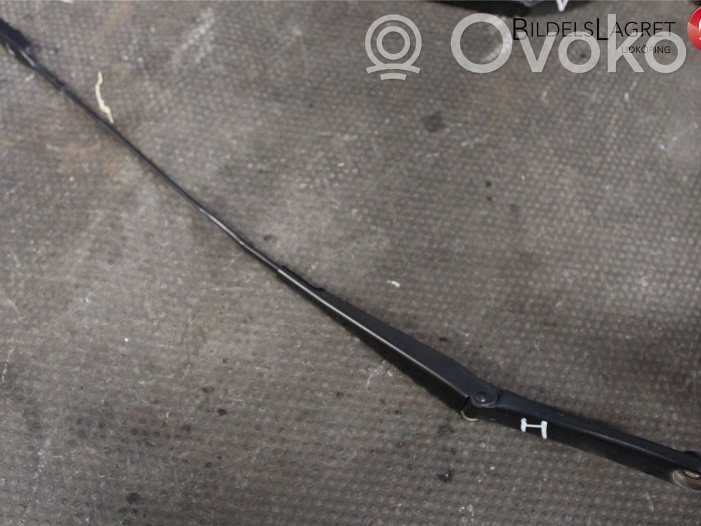 Audi A4 S4 B8 8K Ramię wycieraczki szyby przedniej / czołowej 