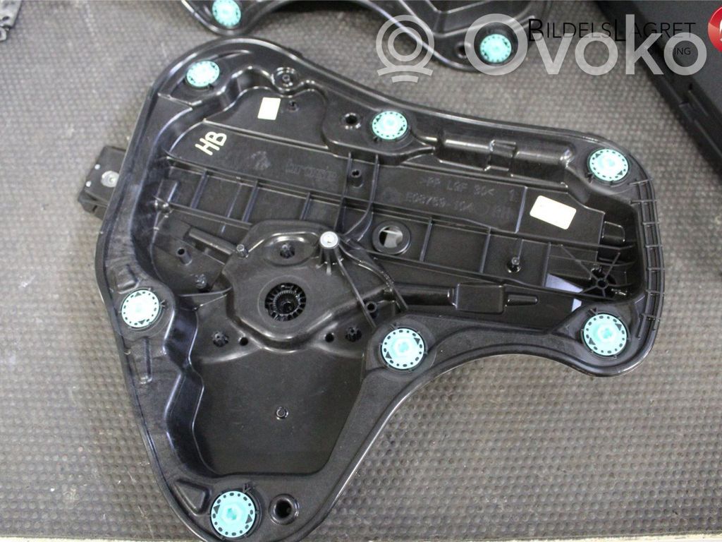 Volkswagen Golf VIII Macara geam față fără motor 