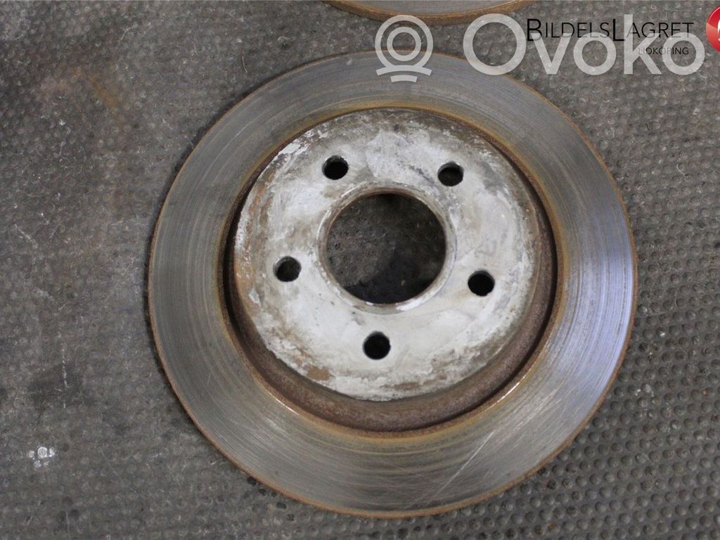 Volvo V50 Takajarrulevy 