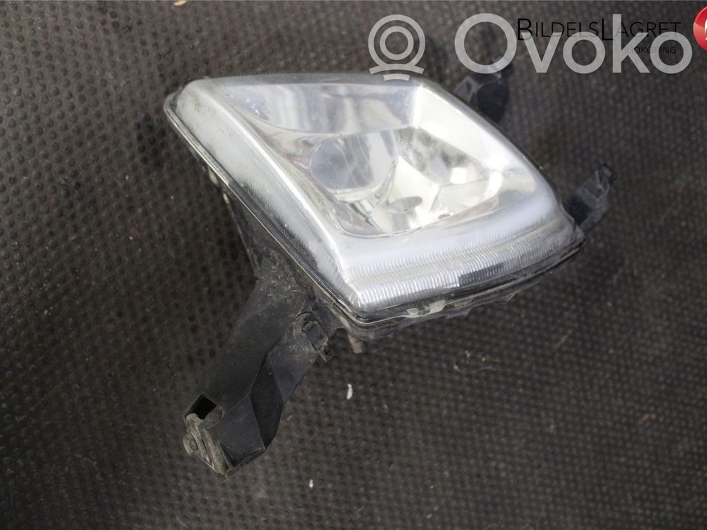 Peugeot 407 Etusumuvalo 
