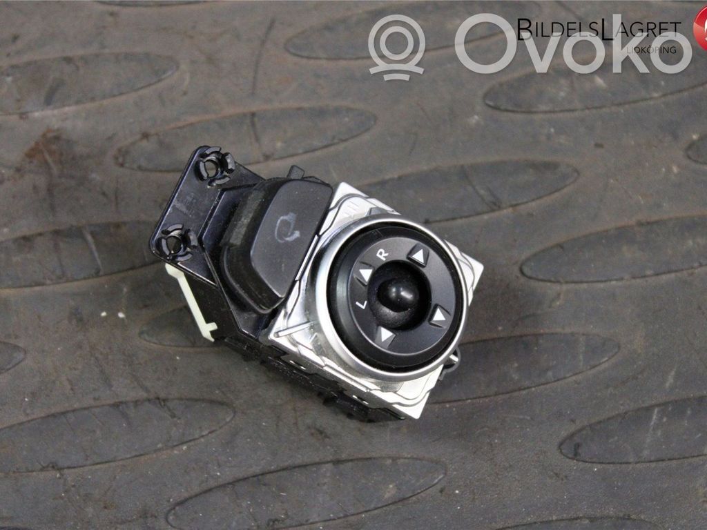 Hyundai i30 Interruptor del espejo lateral 