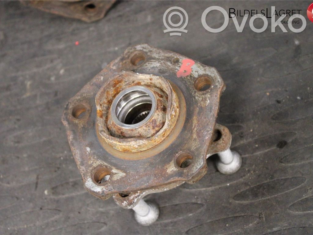 Piasta z łożyskiem koła tylnego   8W0501652D,8W0598607