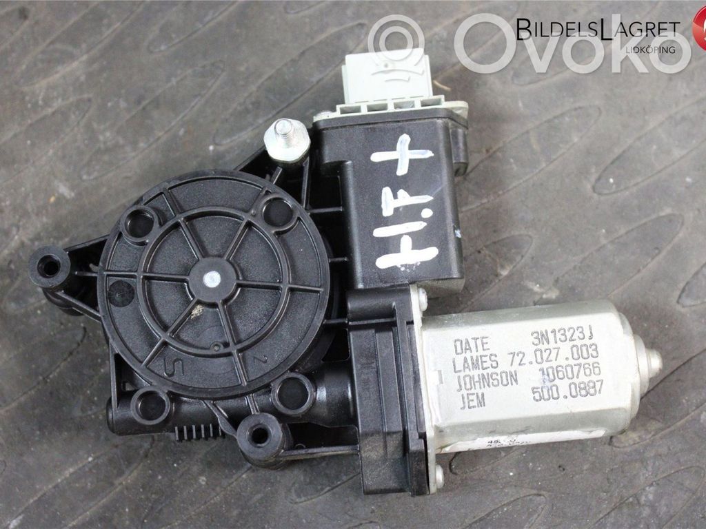 Opel Combo D Front door window regulator motor 