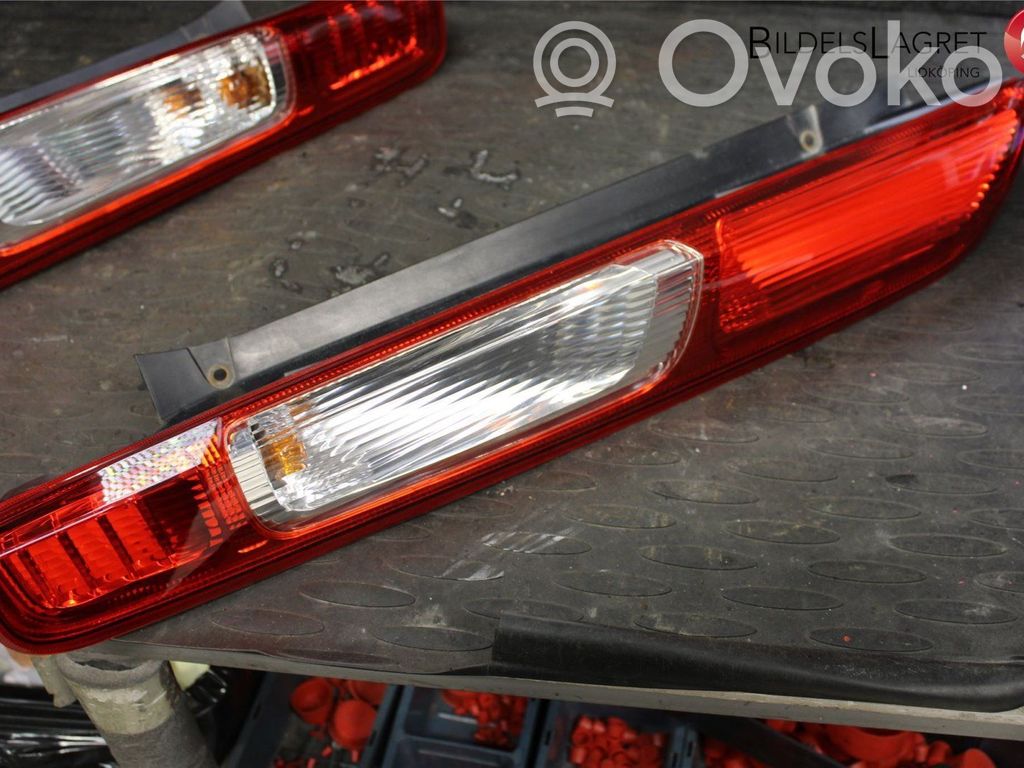 Ford Focus Luz trasera/de freno 