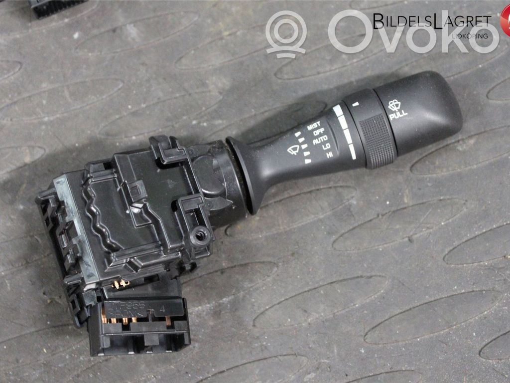 Isuzu D-Max Palanca de control del limpiaparabrisas 