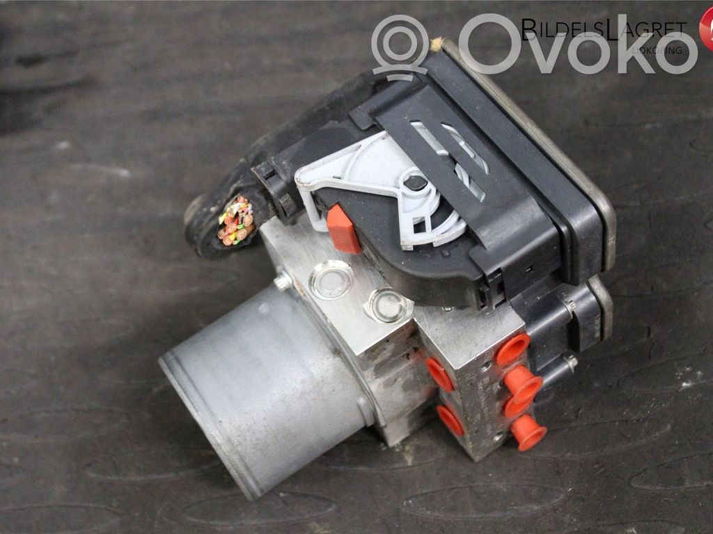 Audi A4 S4 B9 8W ABS Pump 