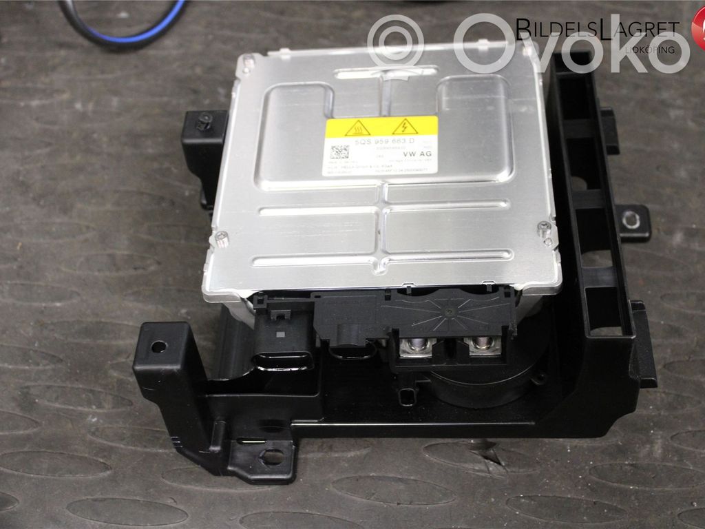 Volkswagen Golf VIII Inversor/convertidor de voltaje 