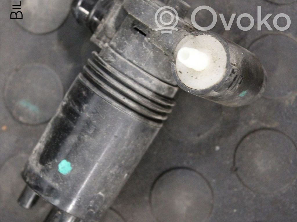 Nissan Pulsar Windscreen/windshield washer pump 
