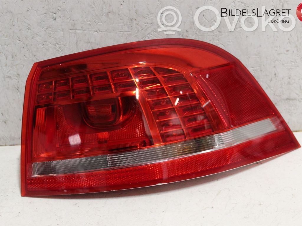 Volkswagen PASSAT B7 Lampa tylna 