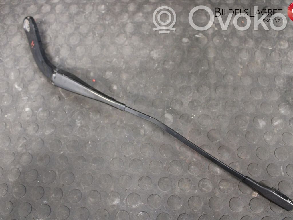 BMW 1 F20 F21 Ramię wycieraczki szyby przedniej / czołowej 