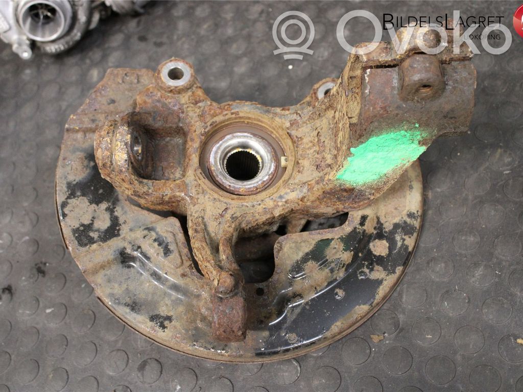 Volvo V60 Achsschenkel vorne 