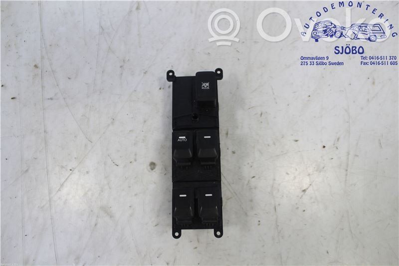 Electric window control switch   935701W131,935701W131,935701W131
