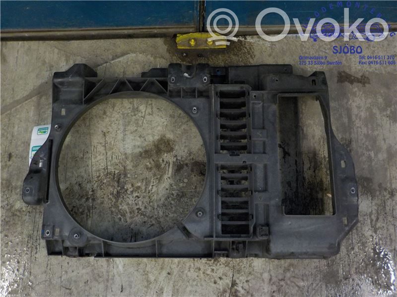 Radiatoru panelis   7104Q9