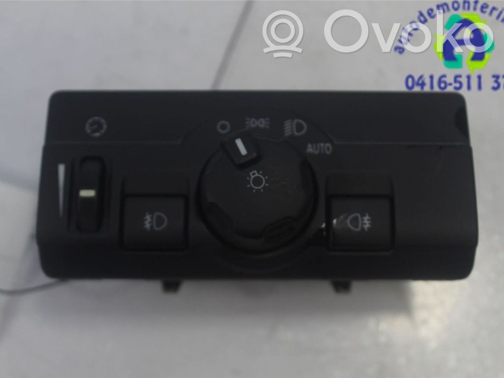 Land Rover Freelander 2 - LR2 Light switch 