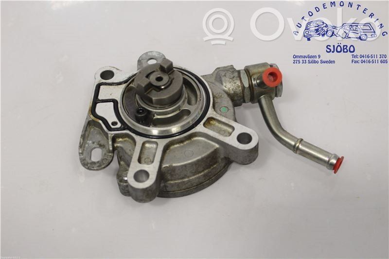 Mazda 3 III Bomba de vacío 