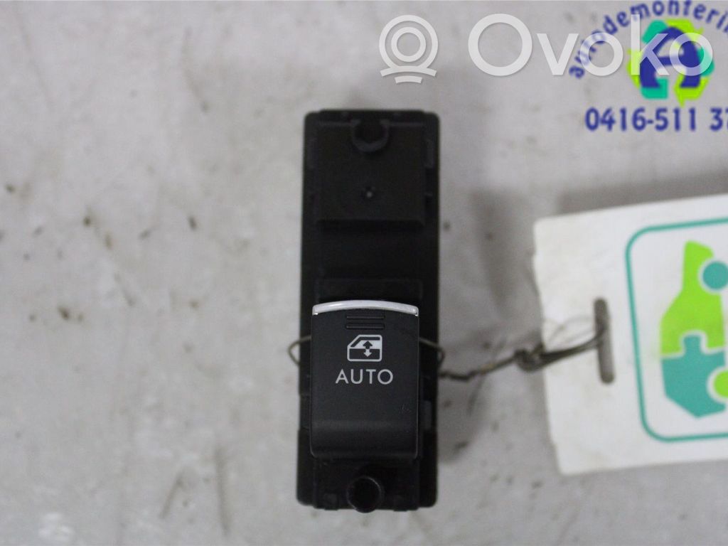 Subaru Outback (BS) Electric window control switch 