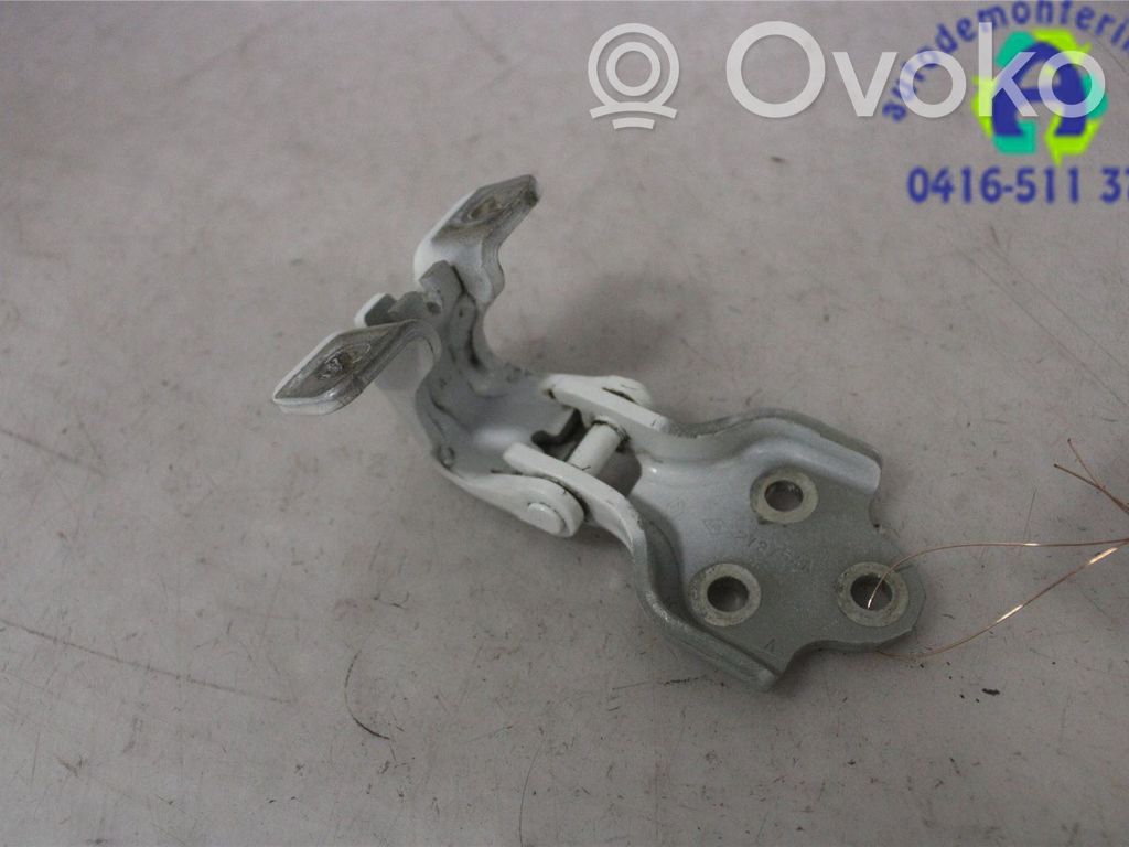 Renault Master II Front door upper hinge 