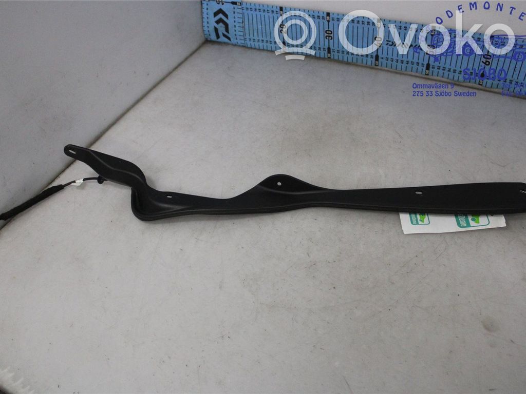 Mazda CX-30 Tailgate trim 