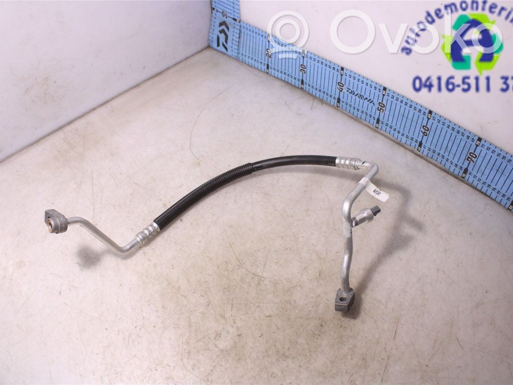 Ford Focus Ilmastointilaitteen putki (A/C) 