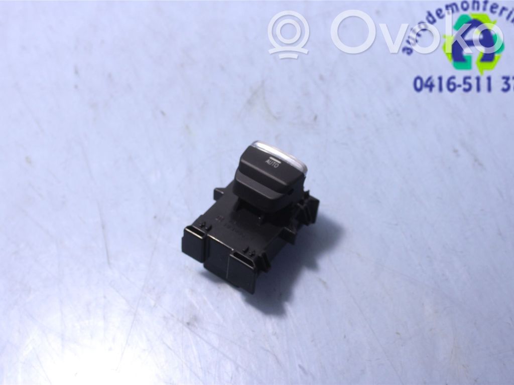 Subaru Outback (BT) Electric window control switch 