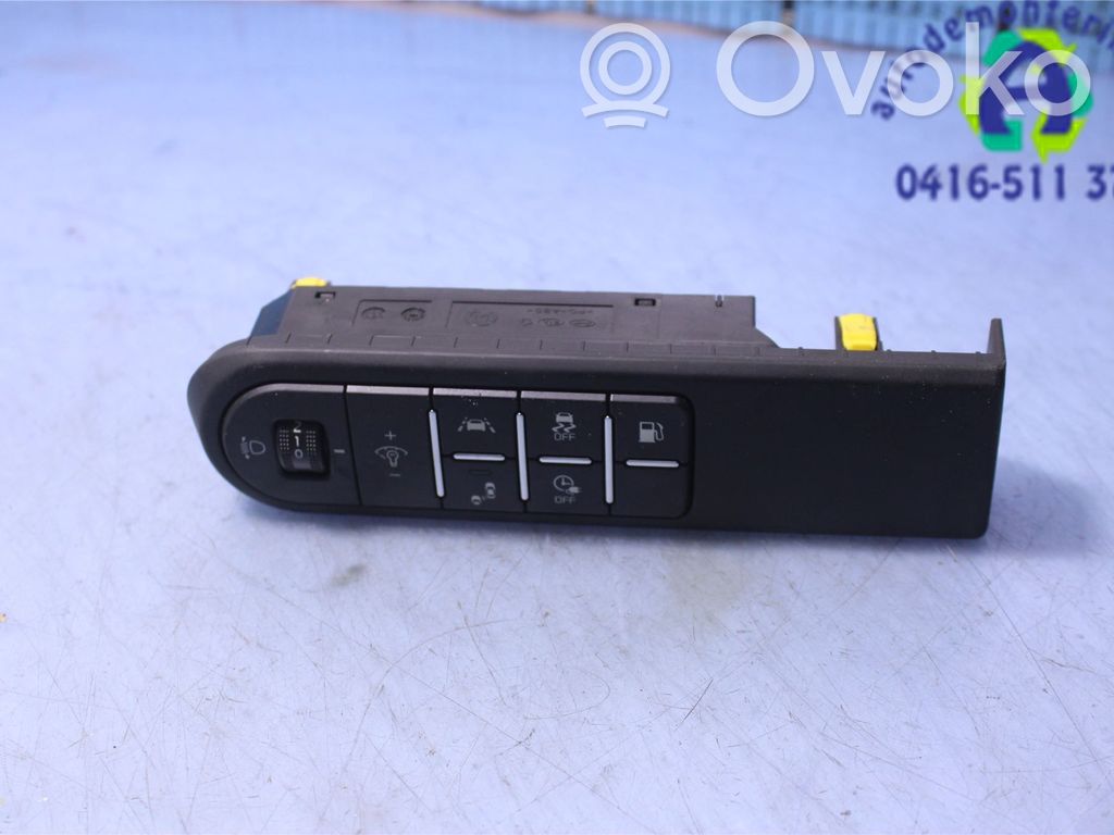 KIA Ceed Interruptor de control multifunción 