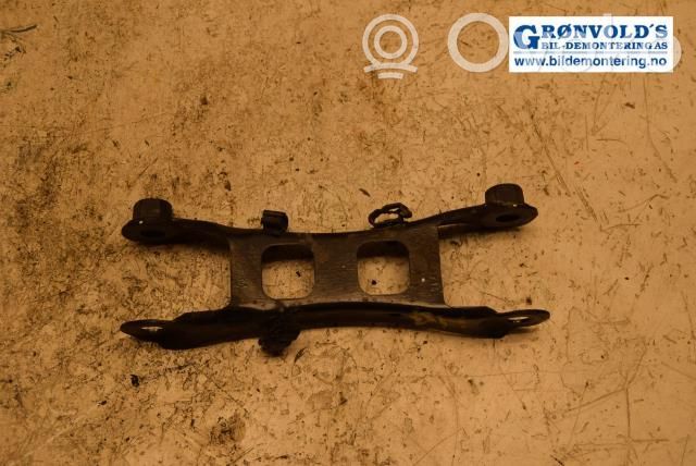 BMW i3 Querlenker hinten 