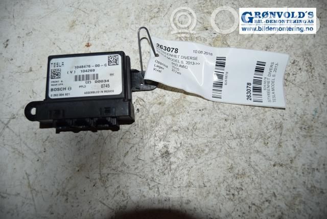 Other control units/modules   104847600C,104847600C