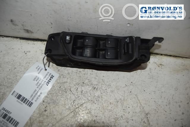 Subaru Outback Electric window control switch 