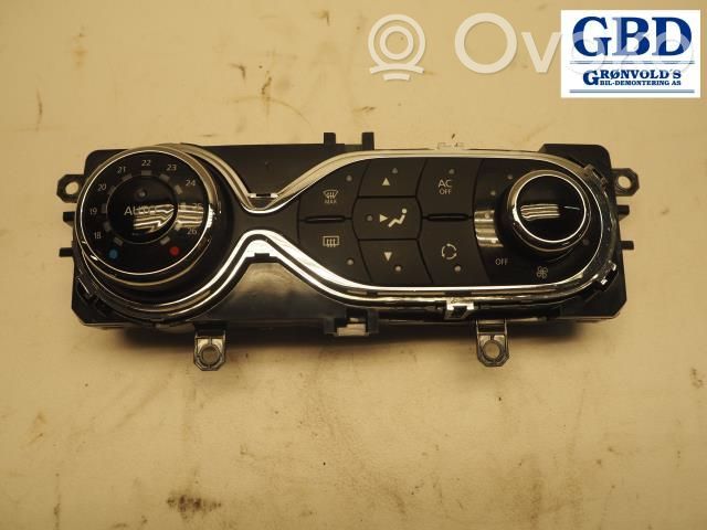Renault Captur Climate control/heater control trim 
