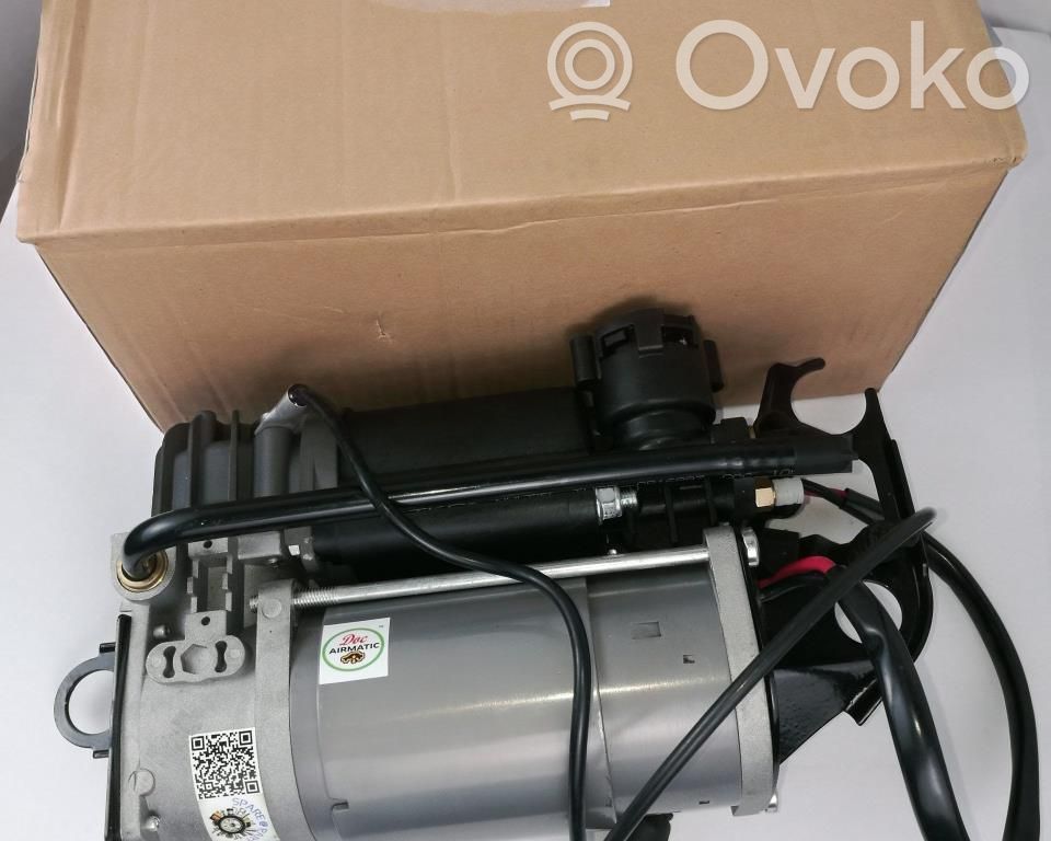 Audi Q7 4L Air suspension compressor/pump 