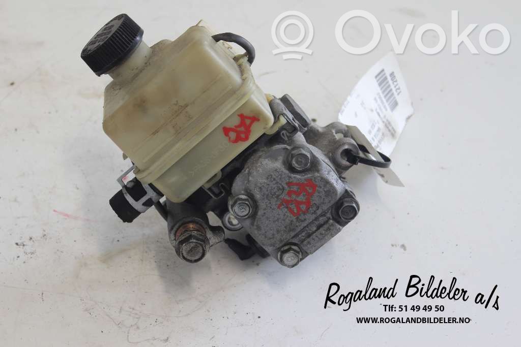 Mazda 6 Power steering pump 