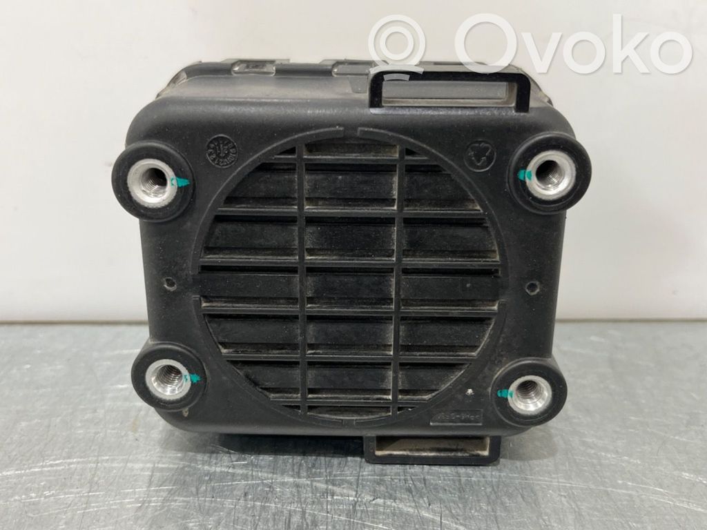 Volvo XC40 Etuoven kaiutin 