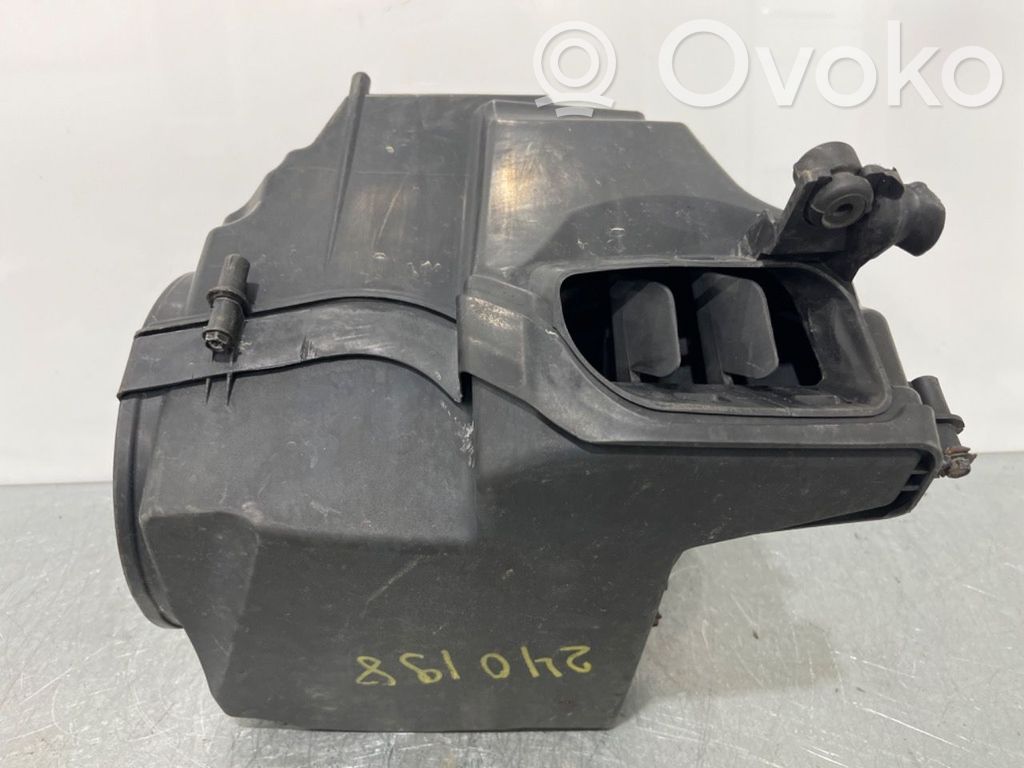 Ford Kuga I Air filter box 