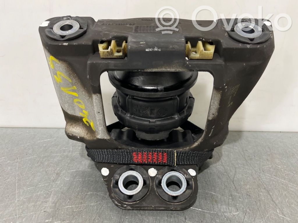 Engine mount bracket   32411651,32137494,32137494,32137494,32411651