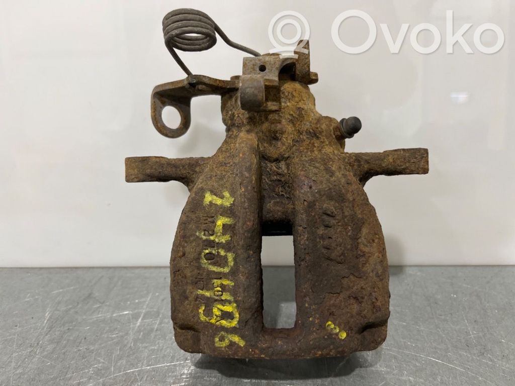 Peugeot Expert Задний суппорт 