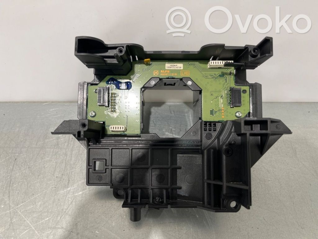 Ford Focus Multifunctional control switch/knob 