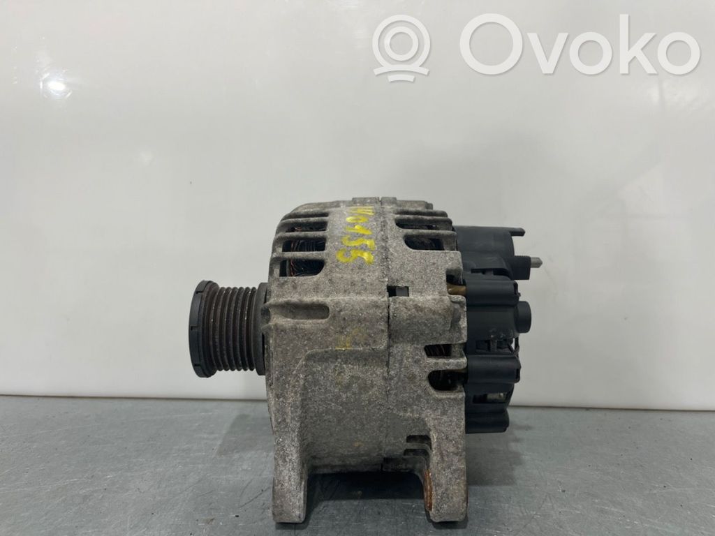 Opel Vivaro Ģenerators 
